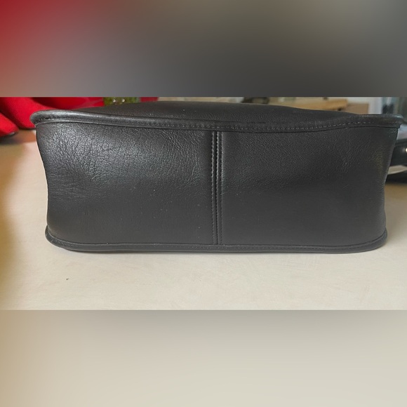 Vintage Coach 9951 Patricia's Legacy Crossbody Handbag in Black - Picture 14 of 14